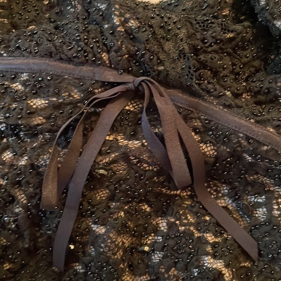 Ann Taylor Women’s Bead & Lace Top - Medium - Picture 9 of 9